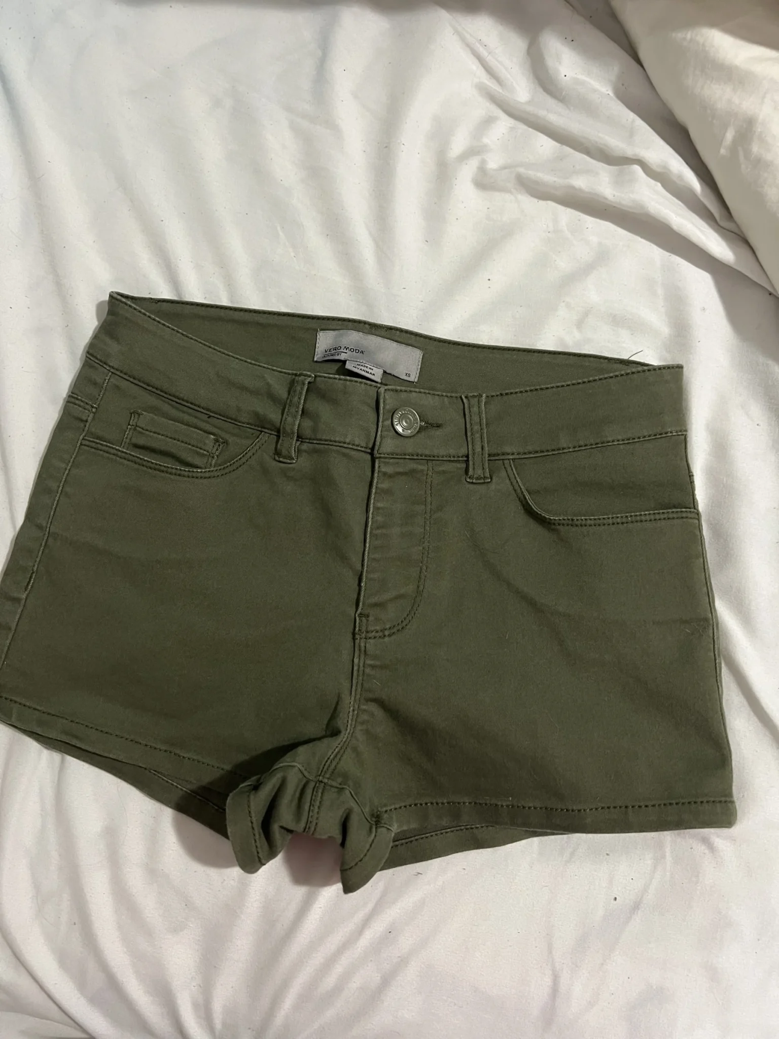Featured image for Short Vero Moda vert kaki