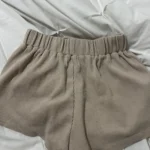 Thumbnail for Short en coton beige Princess Polly