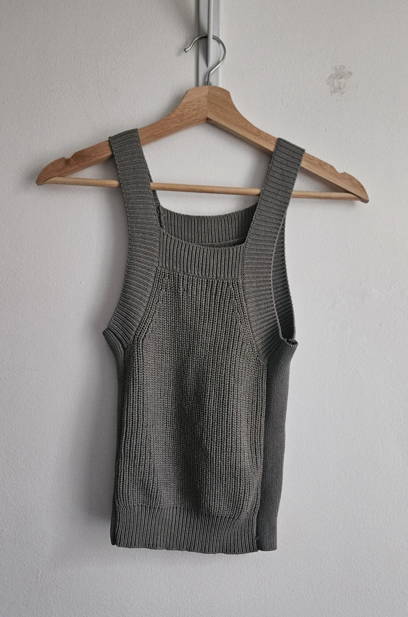 Image for 🌷Frank and Oak camisole
