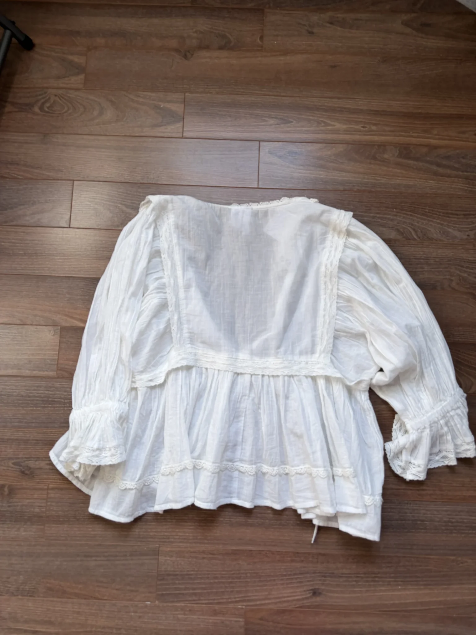 Image for Cotton blouse with lace
