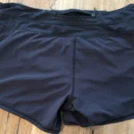 Thumbnail for Lululemon – Short d’entraînement noir avec poche zippée – Taille 10