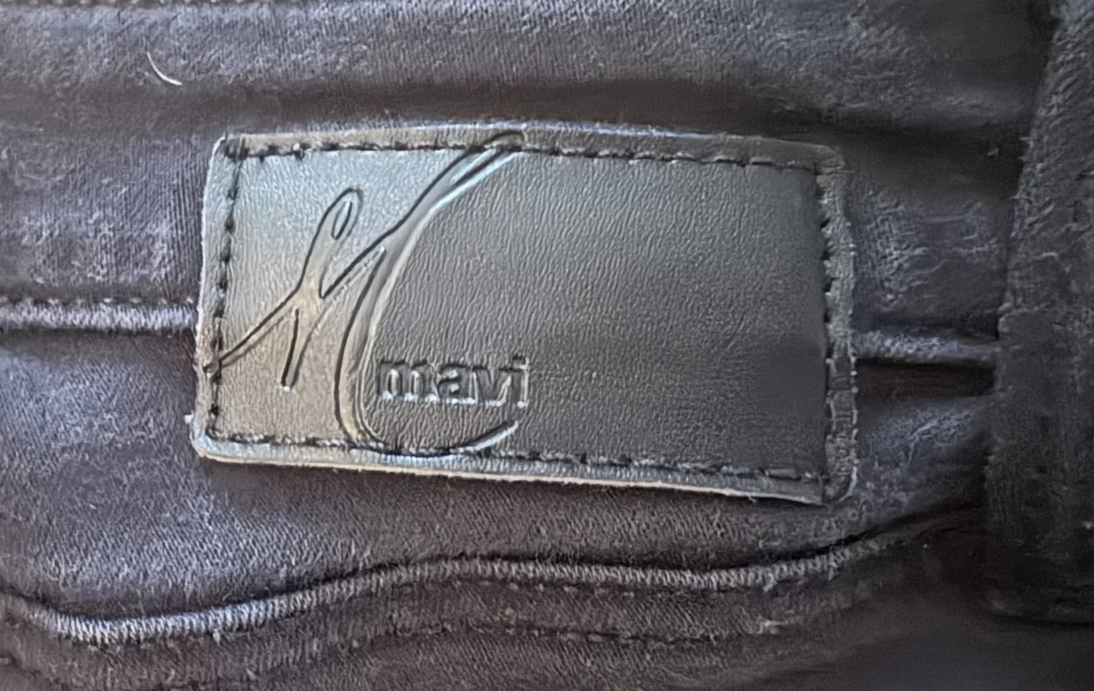Image for Jean noir coupe ajustée Mavi – Taille 30/32