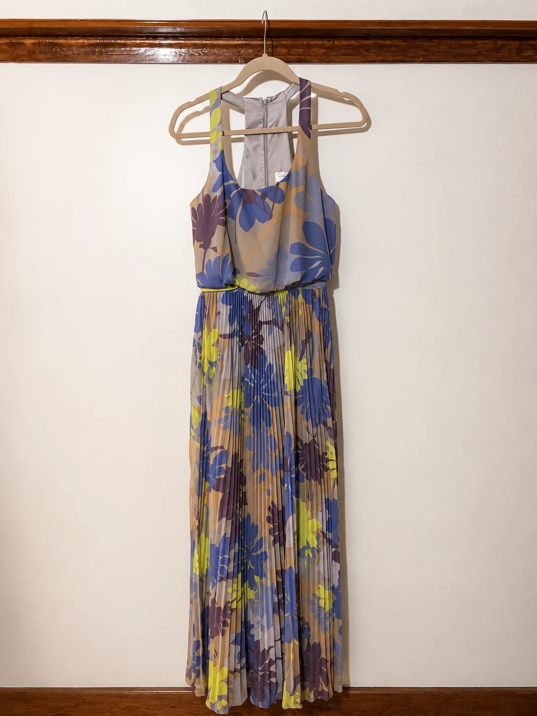 Robe longue plissée Jessica Simpson – Imprimé floral bleu et lime – Taille 4 *Autre seconde main
