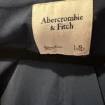 Thumbnail for Robe-veston sans manches Abercrombie & Fitch rayée marine – XL