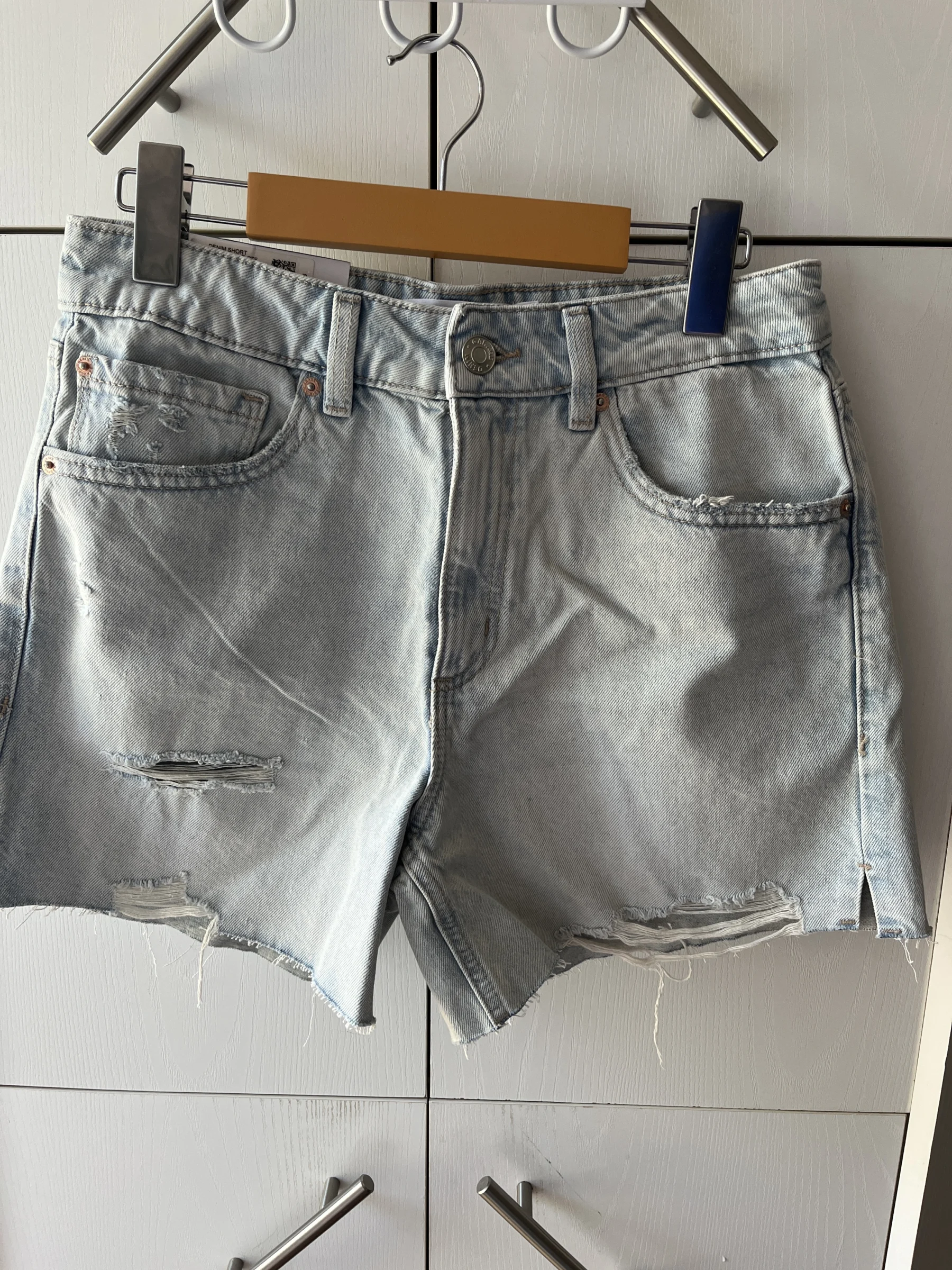 Short en jeans Garage, neuve avec étiquette Garage seconde main