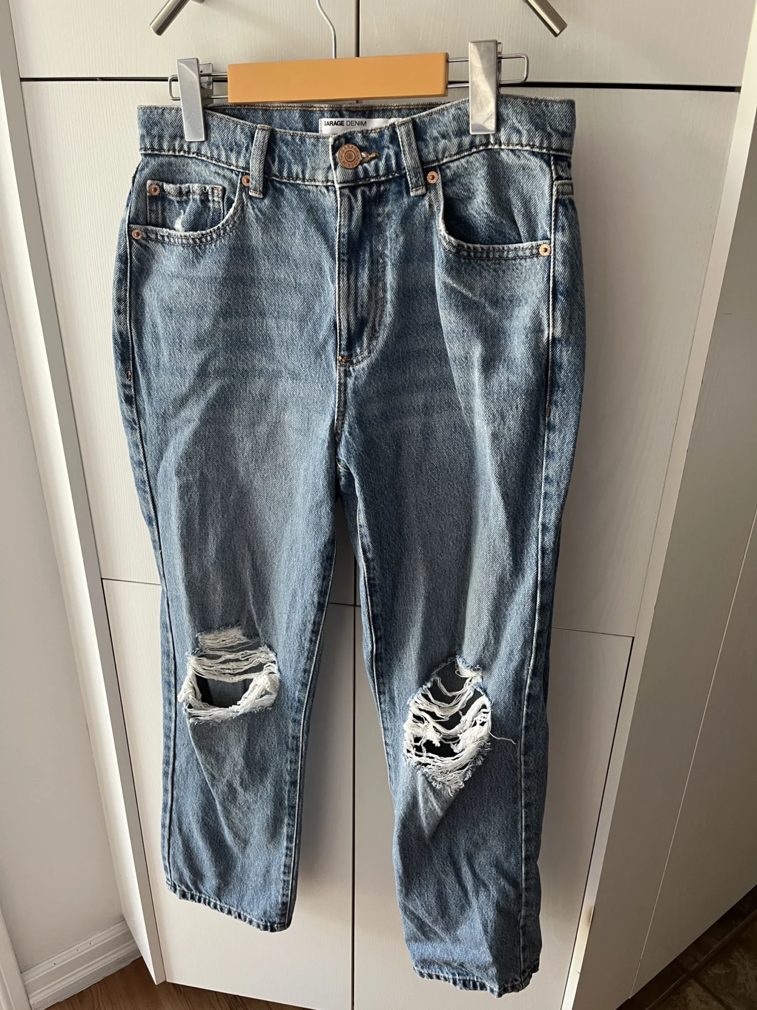 Featured image for Garage jeans, size 5 years