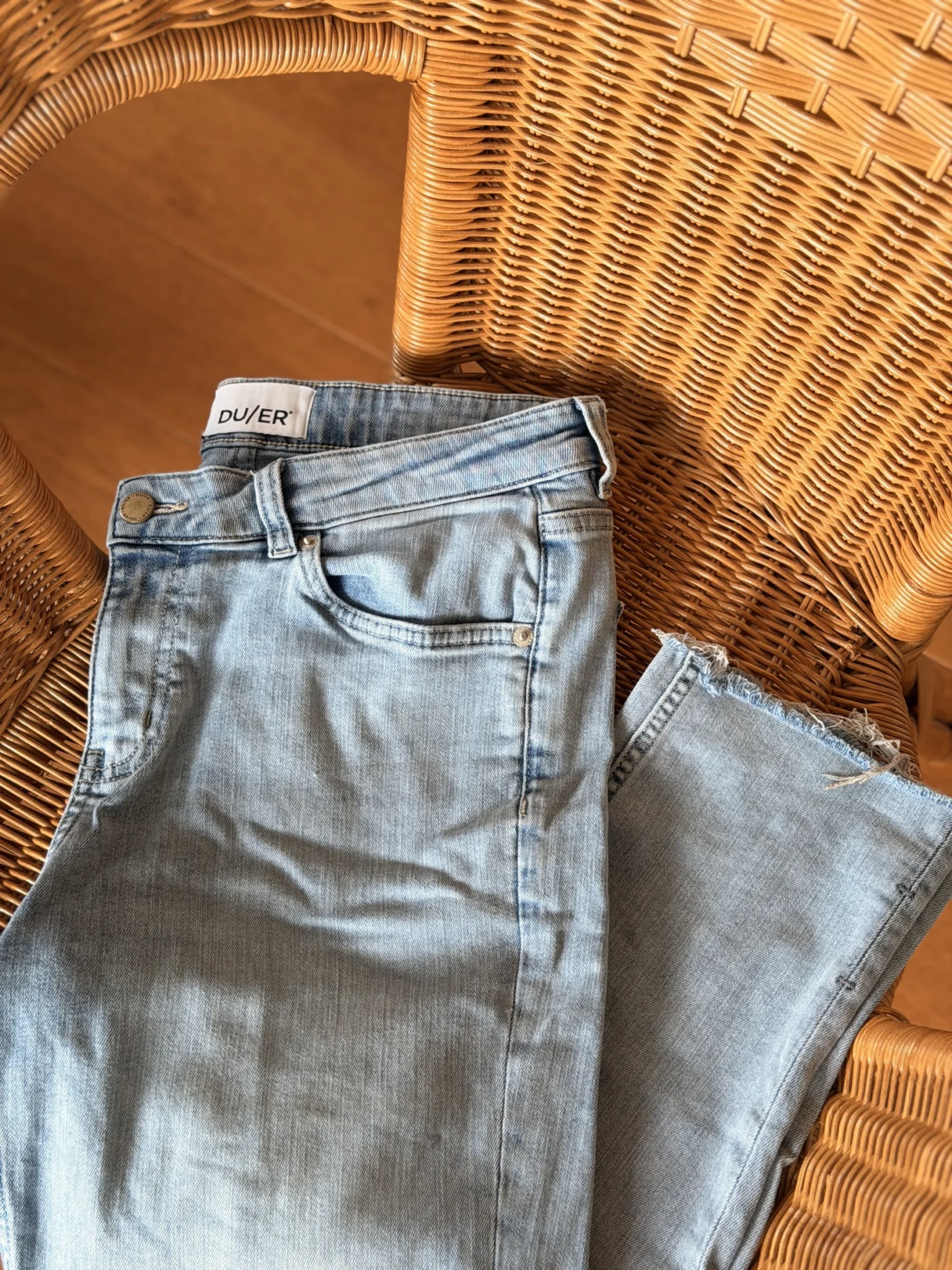 Featured image for Jeans Duer