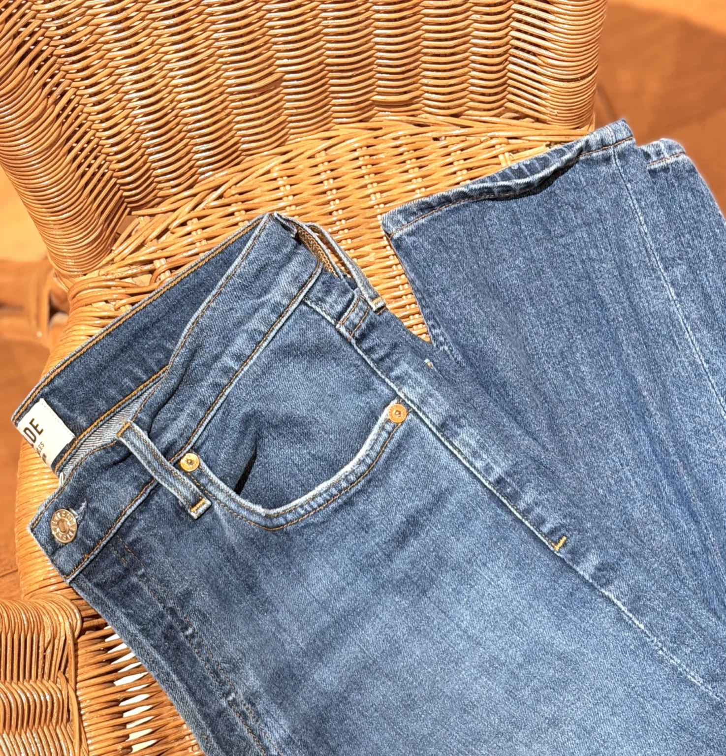 Featured image for Jeans Agolde