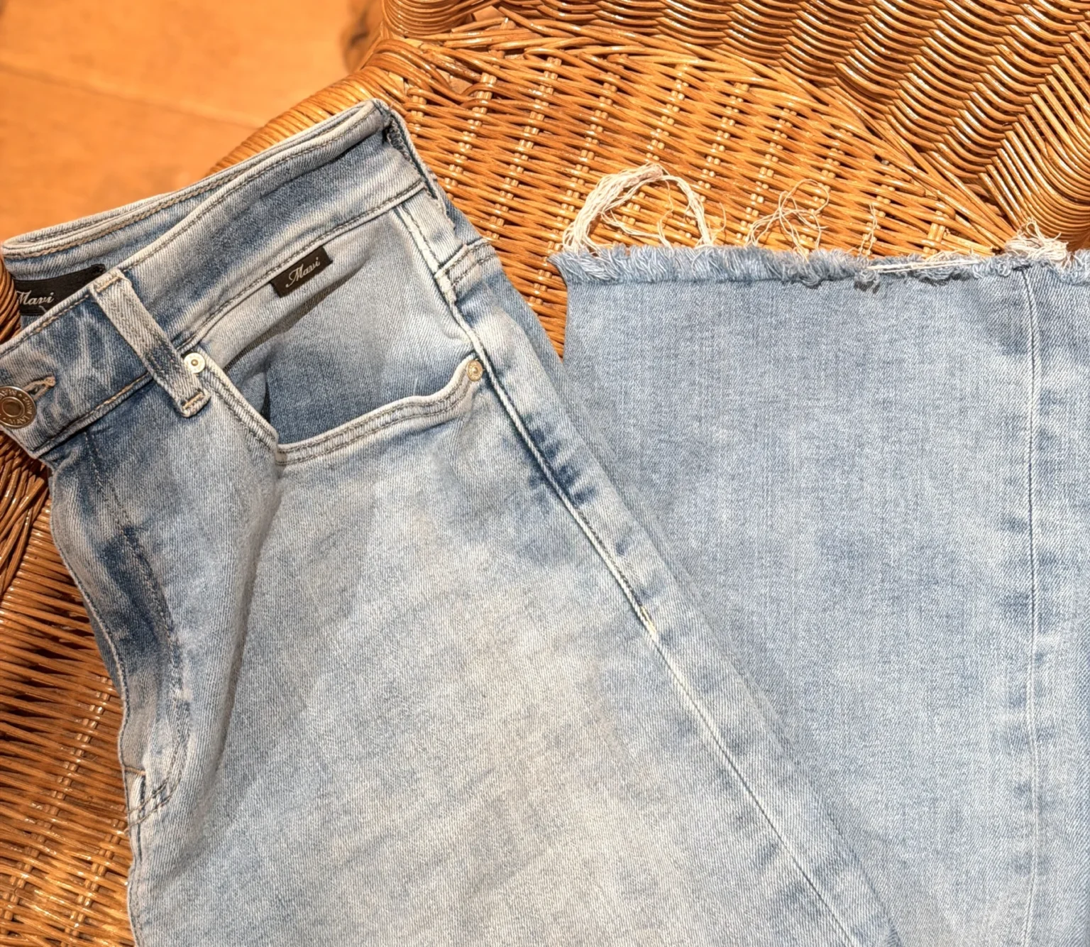 Featured image for Jeans Mavi courts
