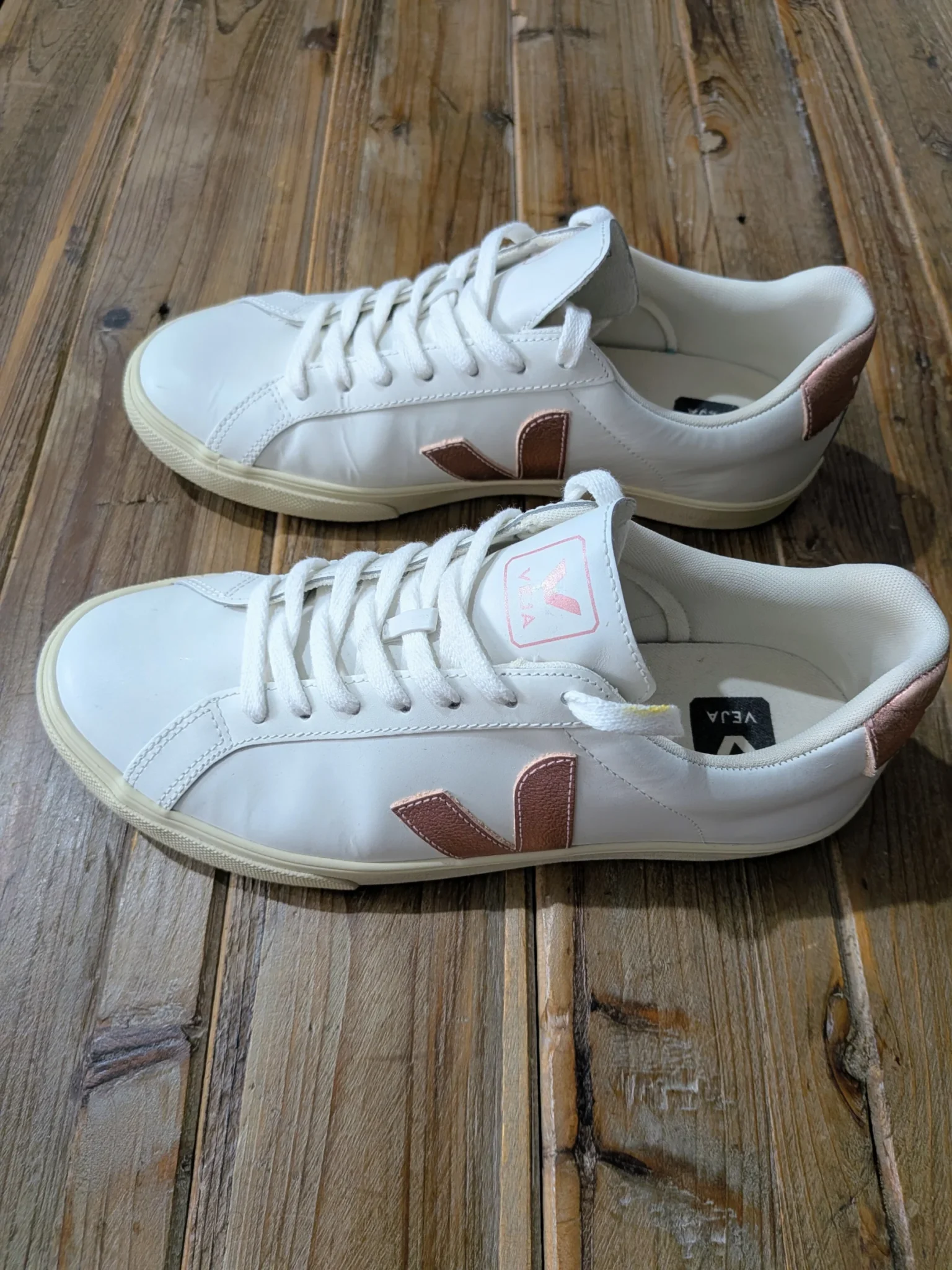 Featured image for 🩷 Veja size 39 / 8