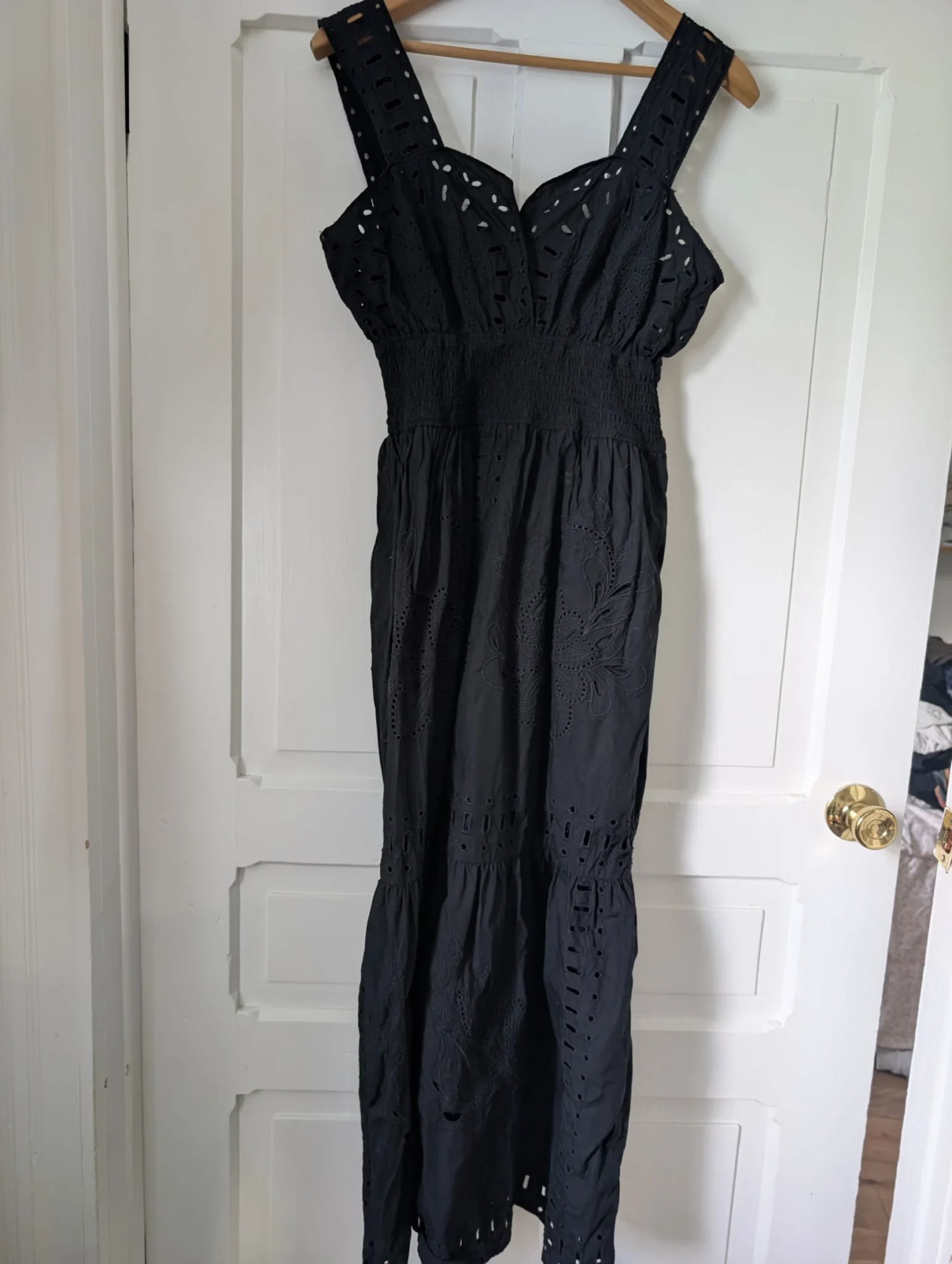 Featured image for Rails medium-length black dress