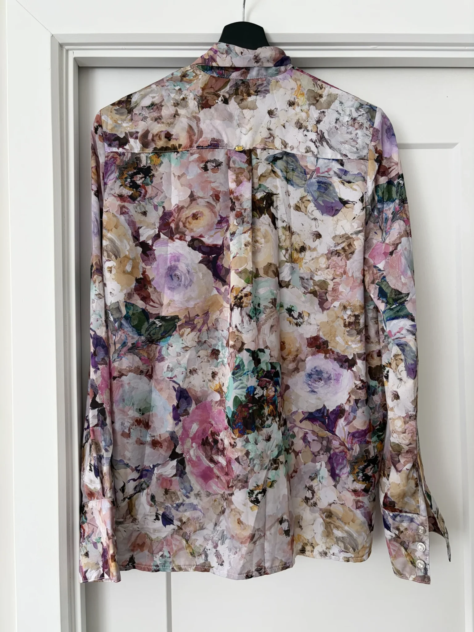 Image for A beautiful blouse from Serbia