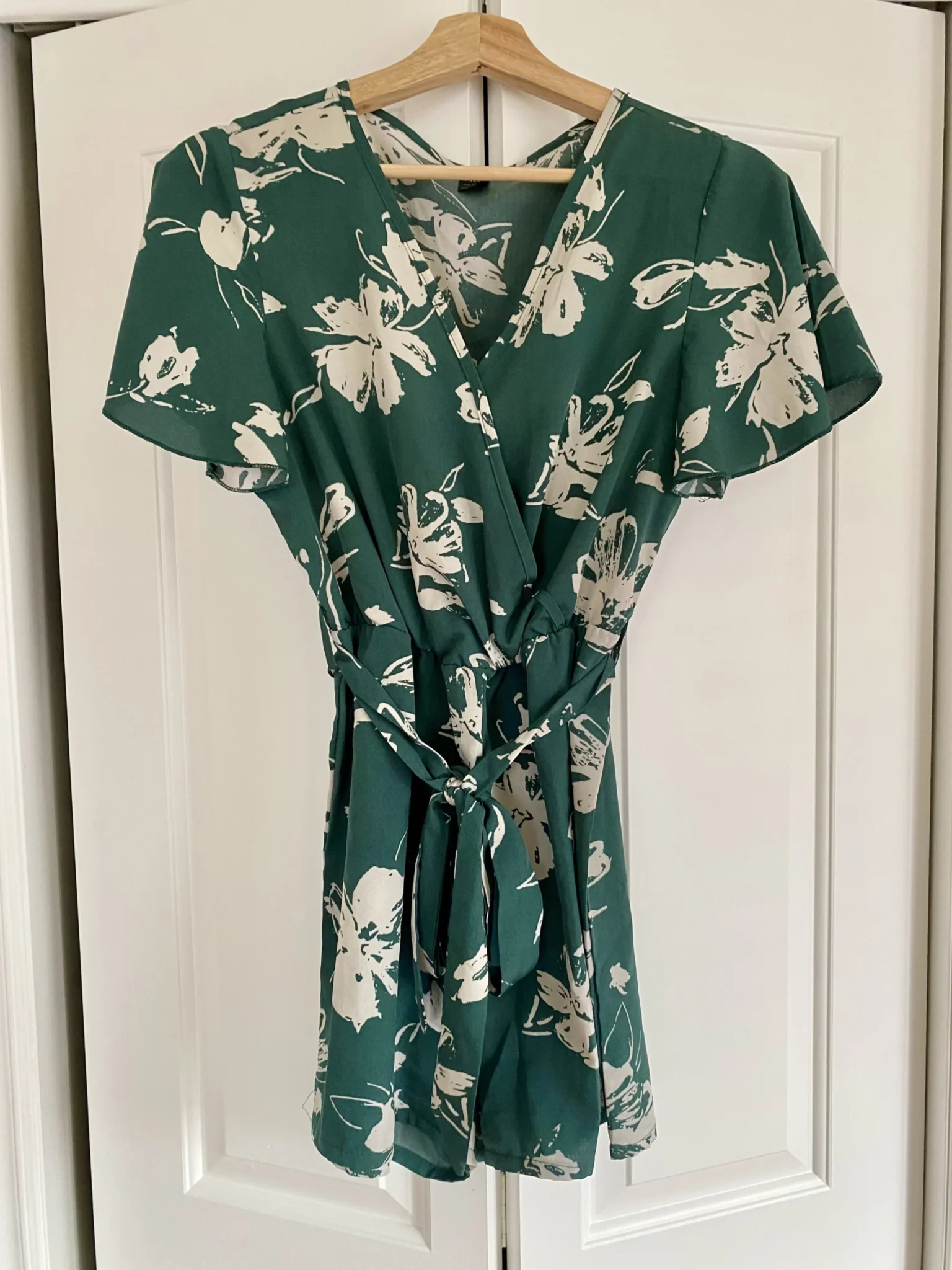 Featured image for Romper floral