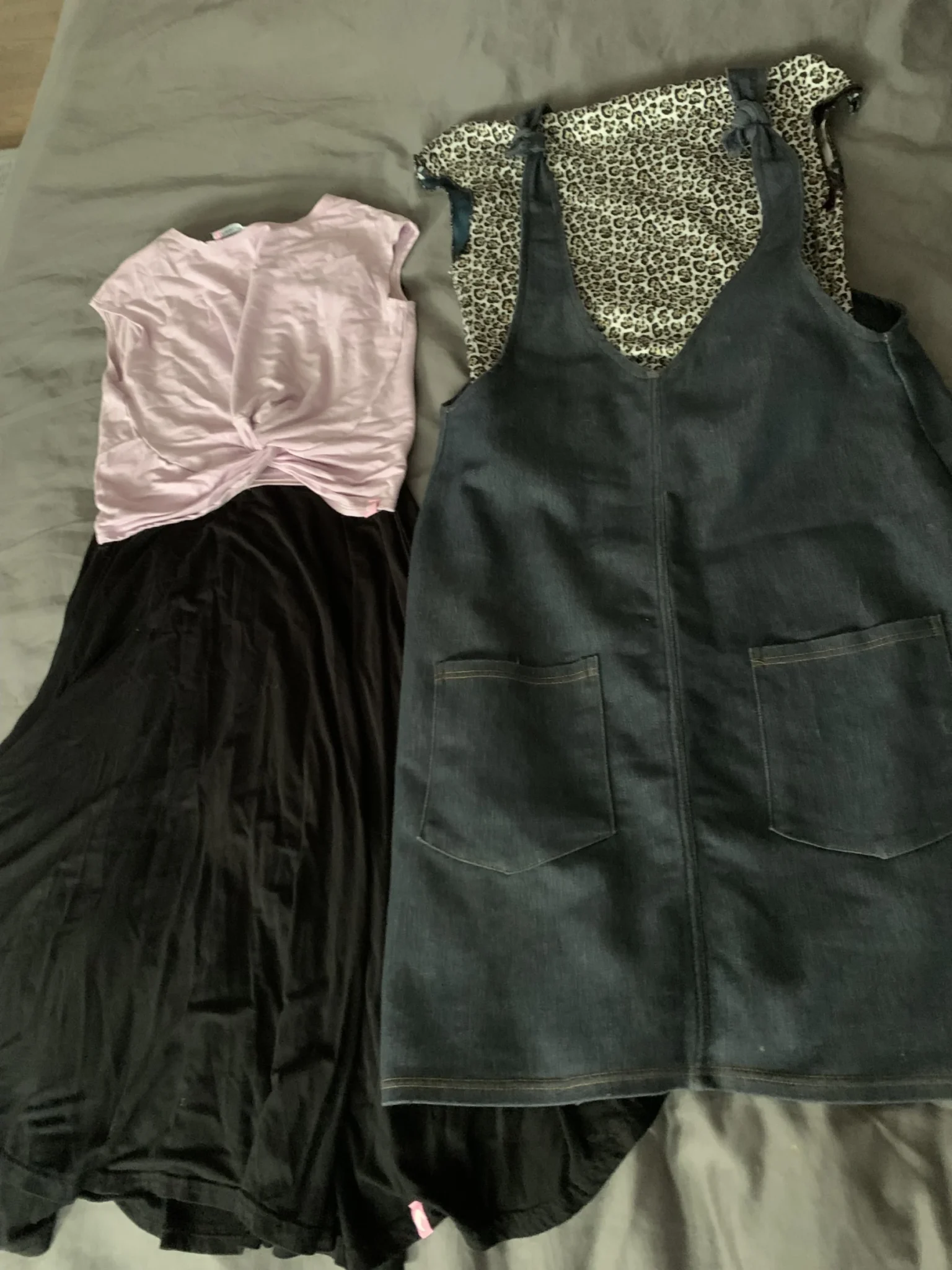 Image for Lot mix and match chandails et robes