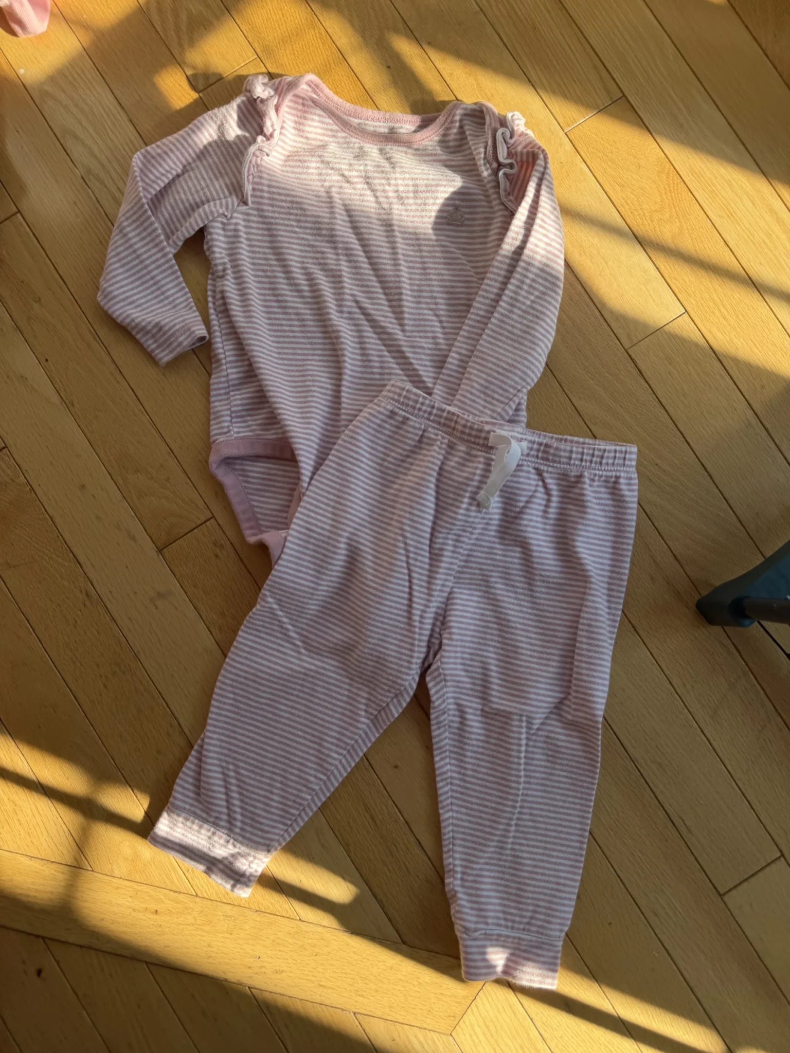 Featured image for Striped outfit, 18–24 months