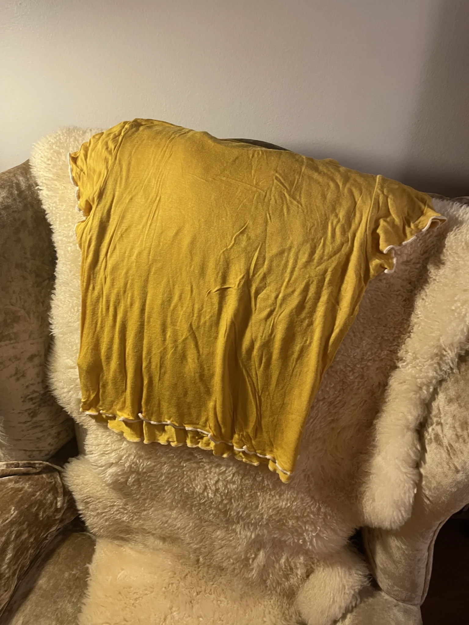 Image for Yellow T-shirt, size S, with a happy face 😃