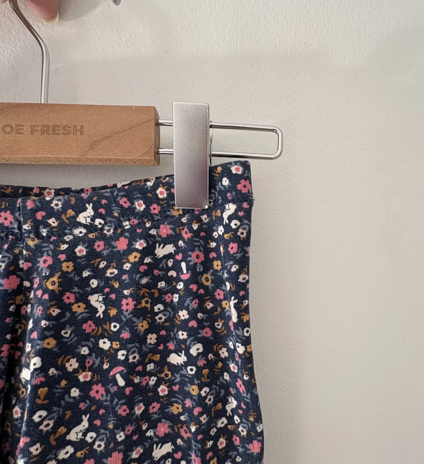 Featured image for 3/4-length floral leggings