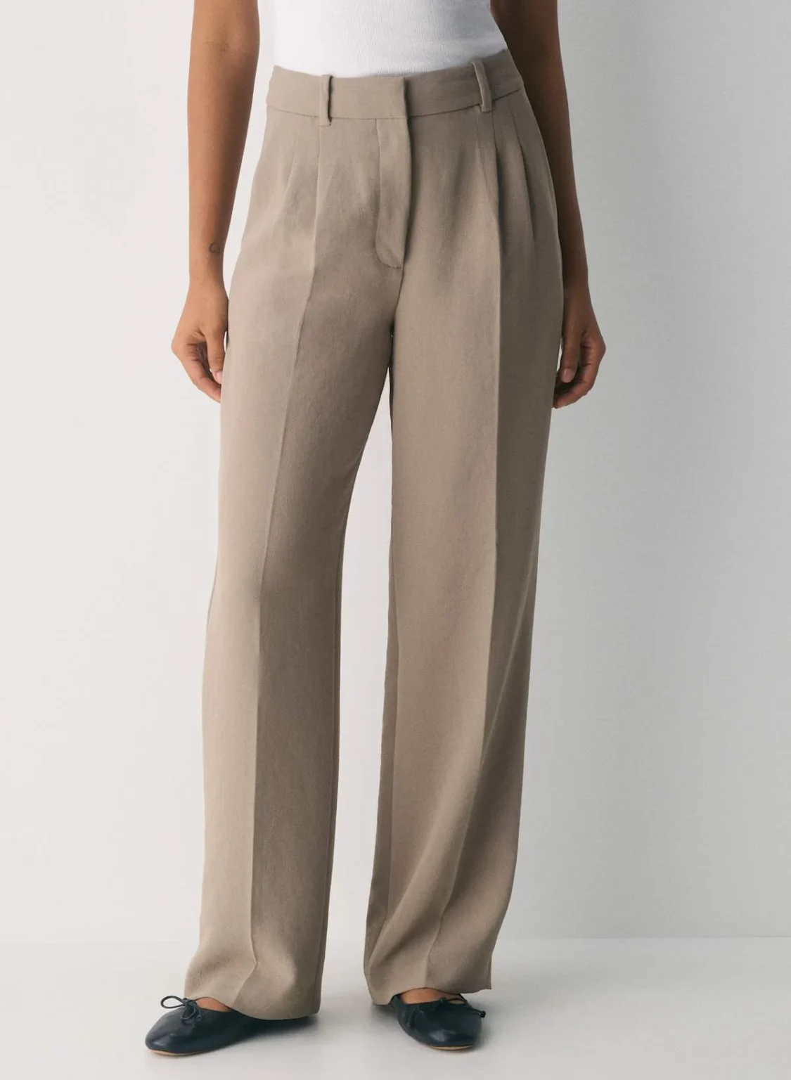 Featured image for Pantalon Effortless Aritzia