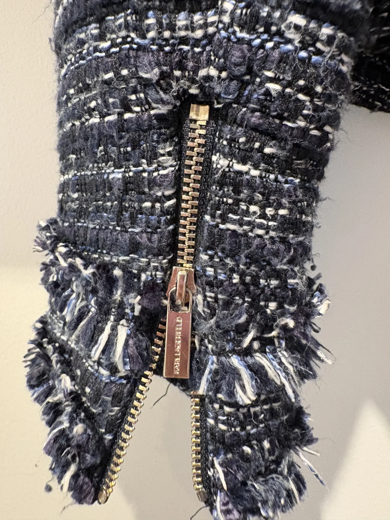Image for Veste tweed zippée Karl Lagerfeld Paris, taille 8