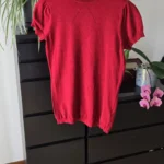 Featured thumbnail for Chandail rouge - Colle roulé