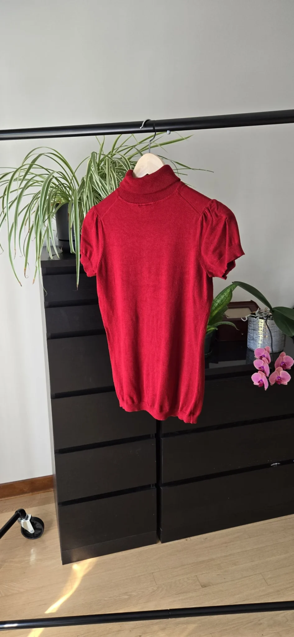 Image for Chandail rouge - Colle roulé