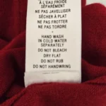 Thumbnail for Chandail rouge - Colle roulé