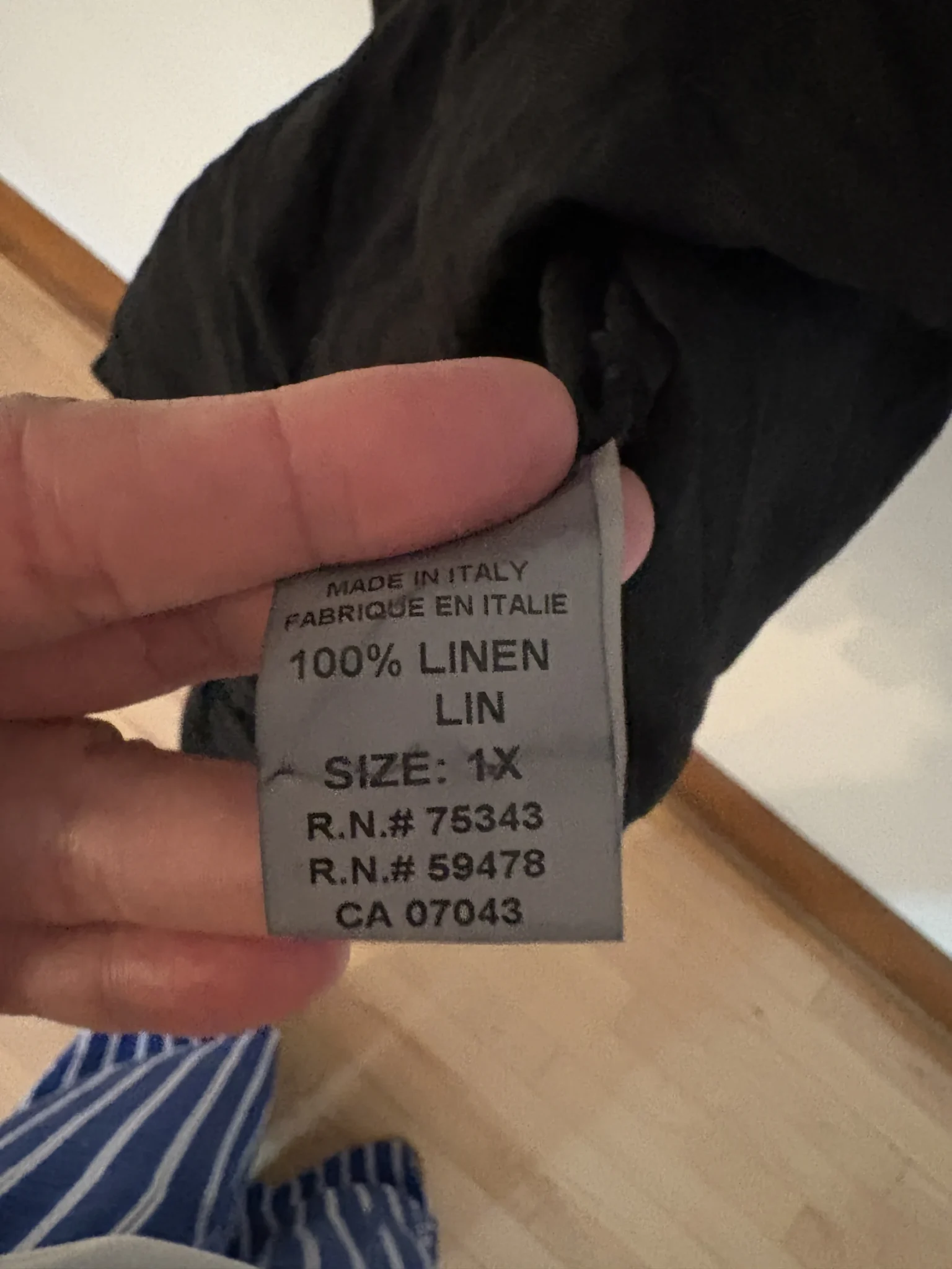 Image for Robe noire Bellaumbra en lin – Taille 1X – Made in Italy