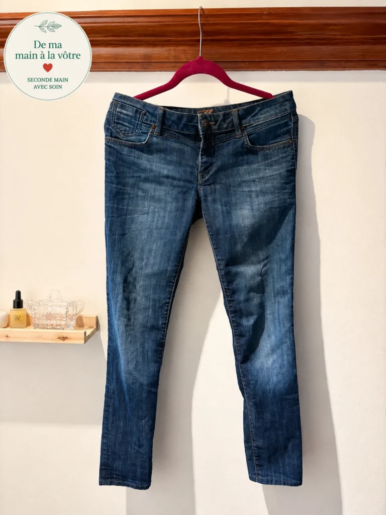 Featured image for Faded blue Mavi jeans – Size 31/34