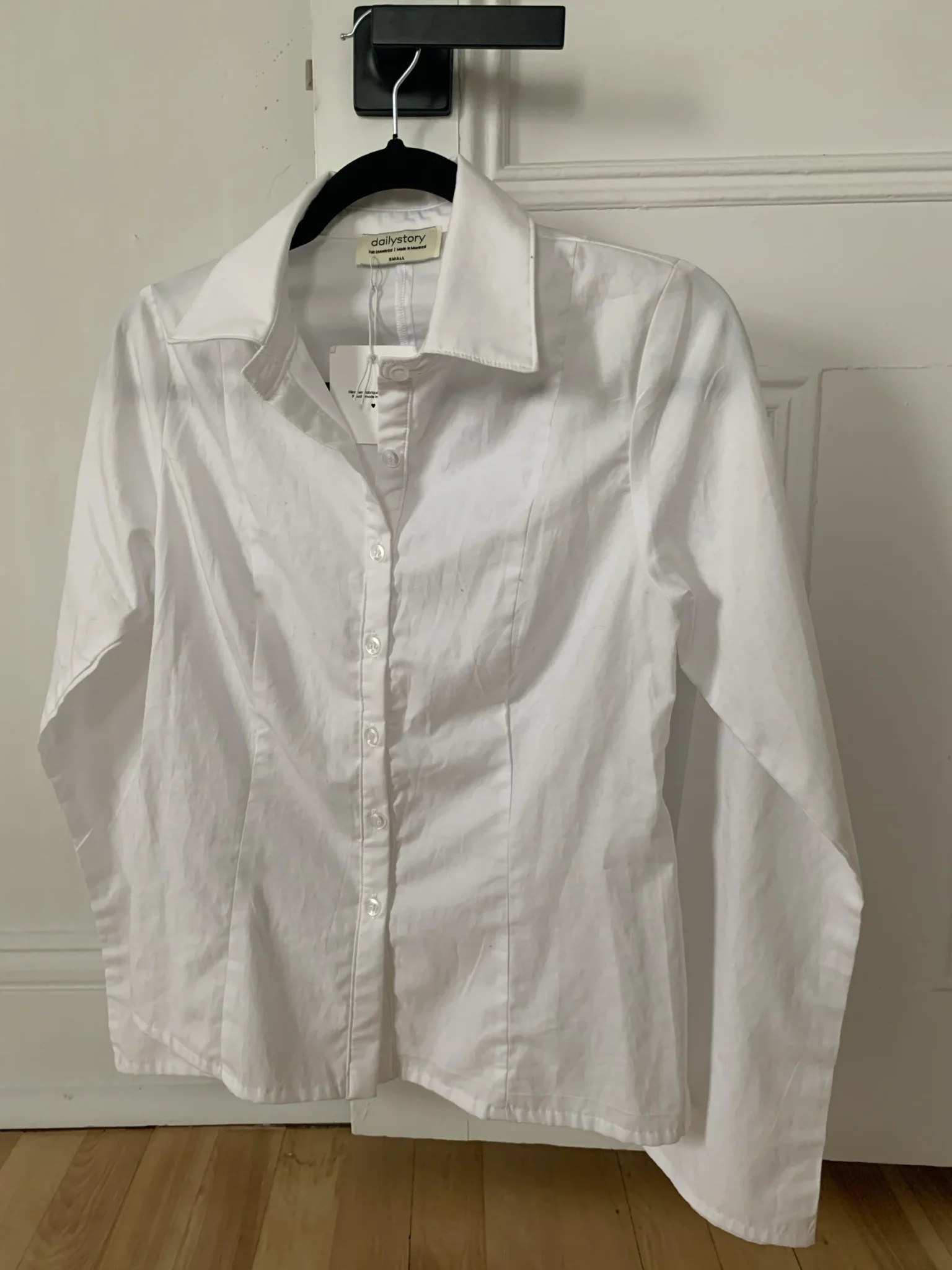 Featured image for Dailystory long-sleeved shirt