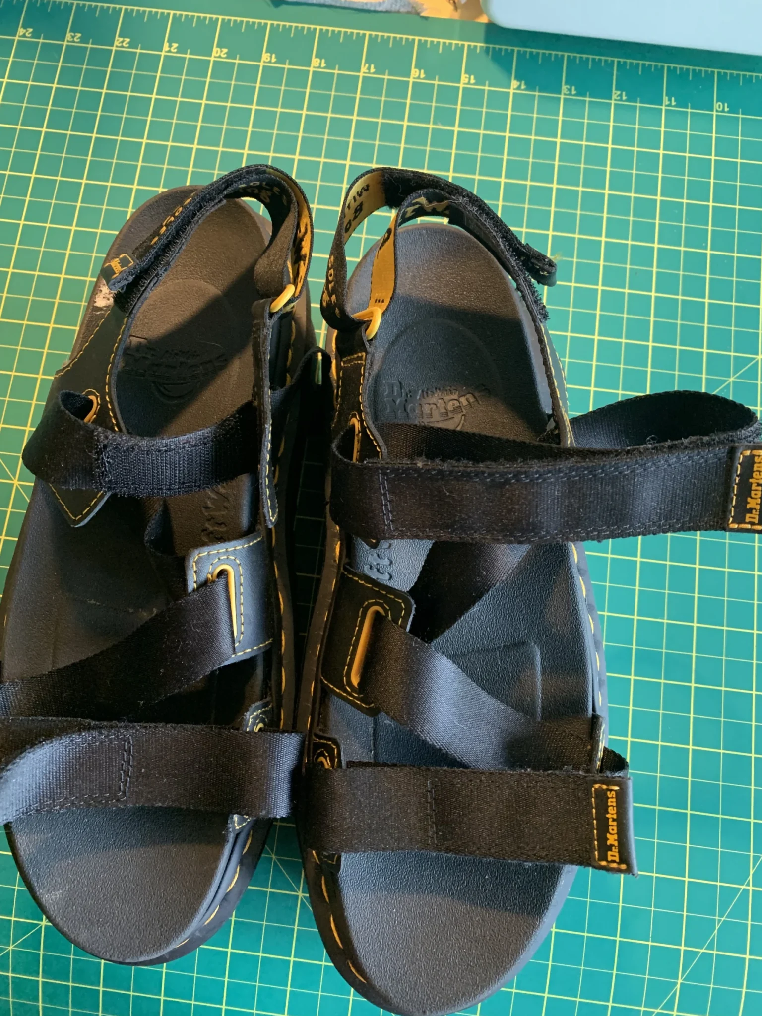 Image for Sandales plateforme Dr Martens