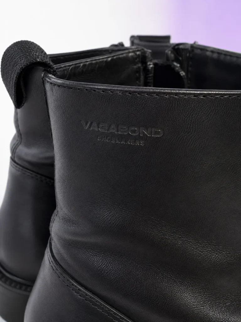 Image for Black leather boots by Vagabond Shoemakers – Size 39