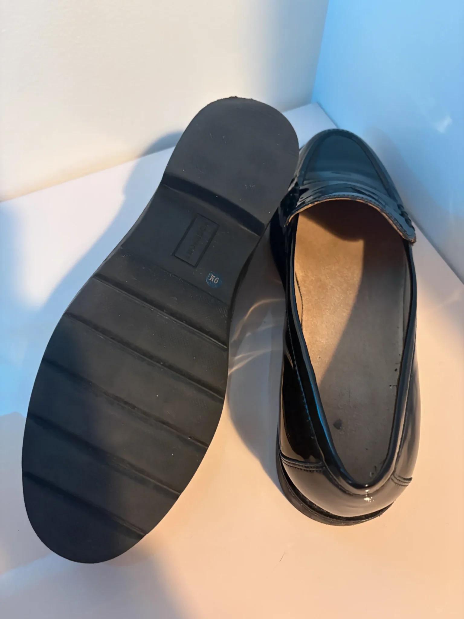 Image for Black patent leather Rockport loafers – Size 9M (39)
