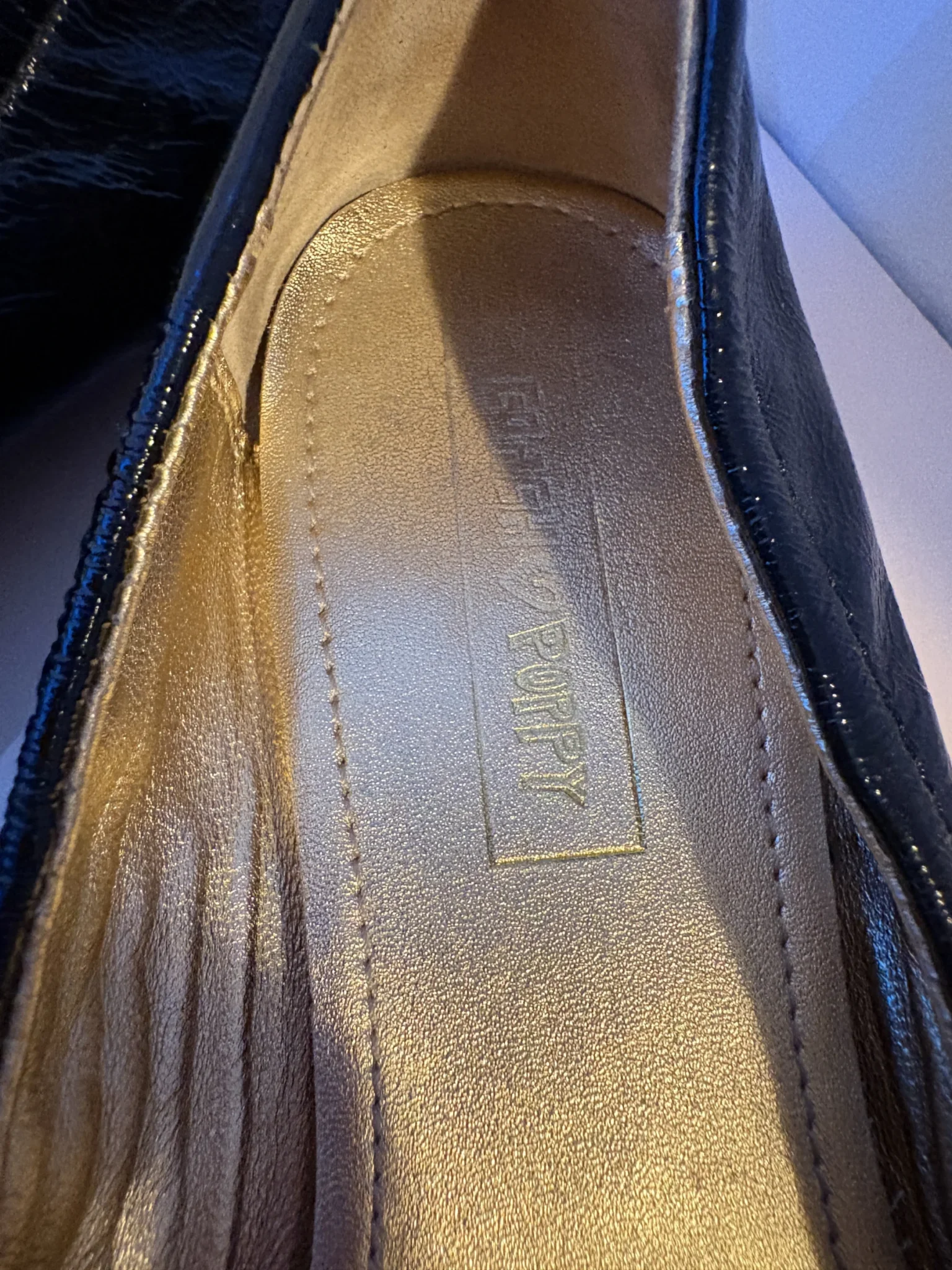 Image for Coach Poppy – Black and gold patent leather ballet flats – Size 8
