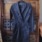 Thumbnail for Valérie Dumaine-Superbe robe ou redingote noire