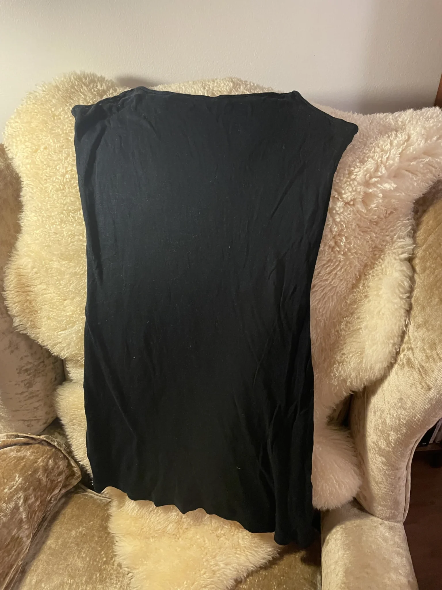 Image for A gorgeous XS pinafore dress that fits like a larger size