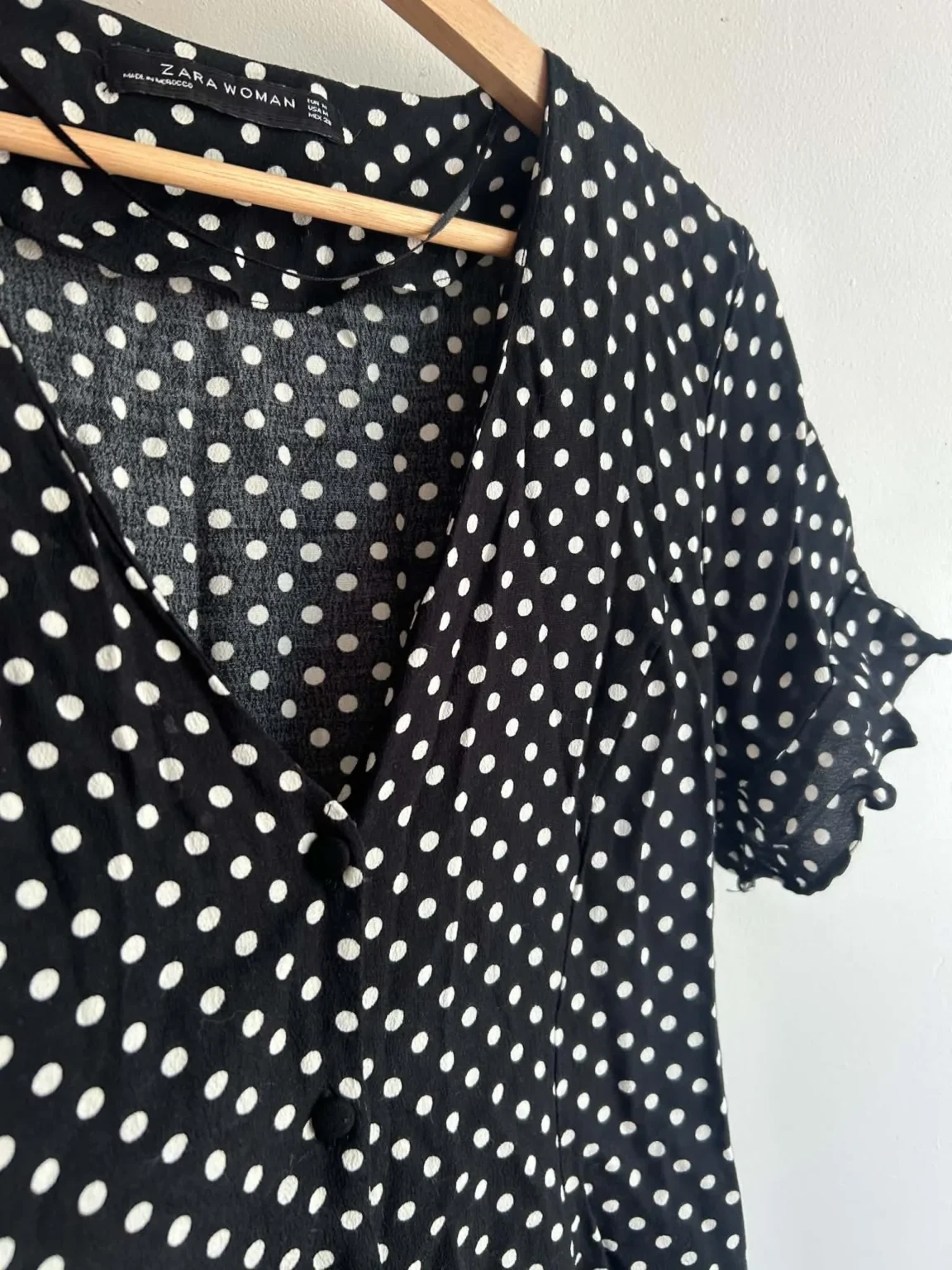 Featured image for Petite robe à pois Zara
