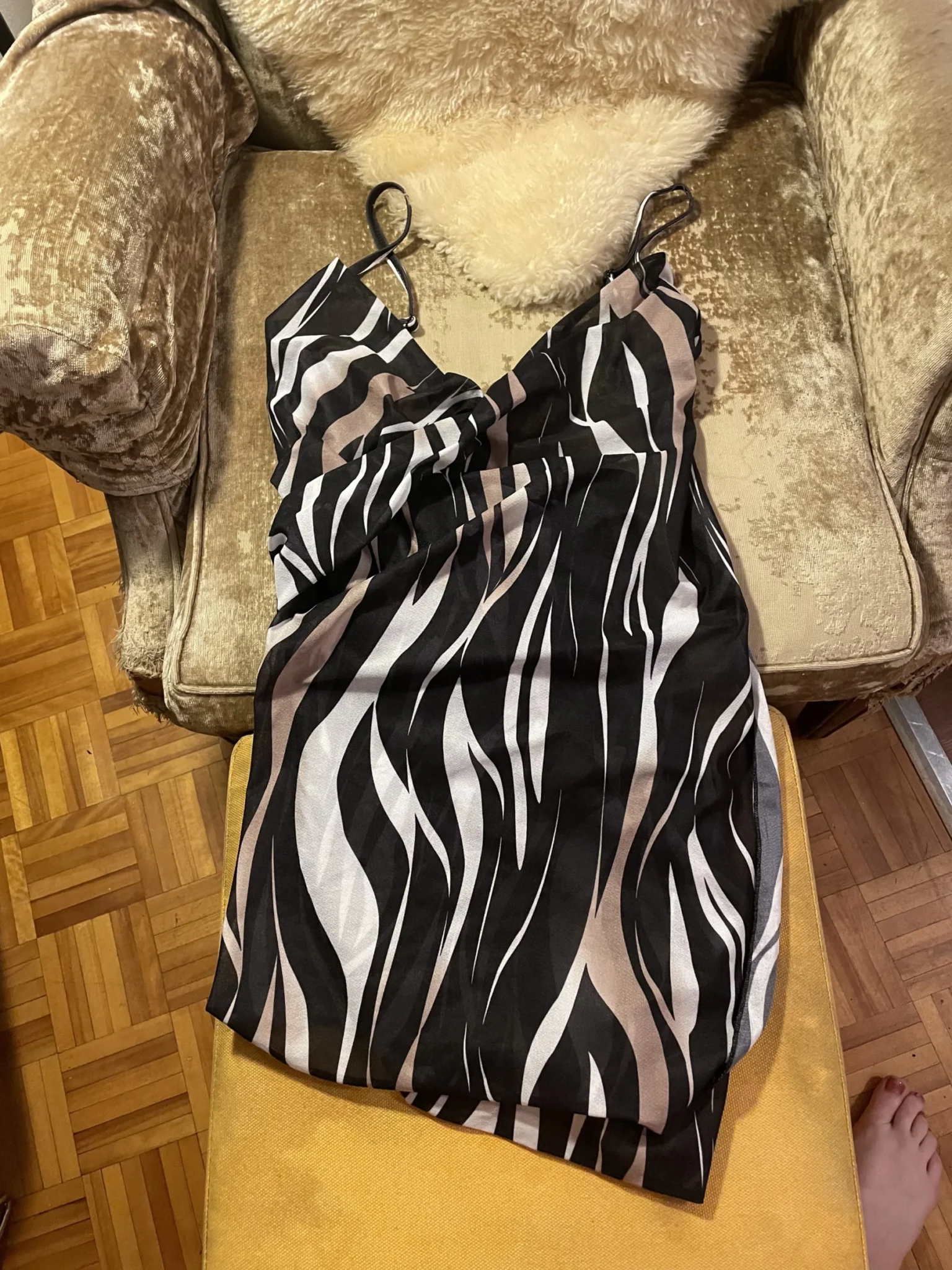 Featured image for ‘Saress Dress’ to wear over a swimsuit, sizes XS to M