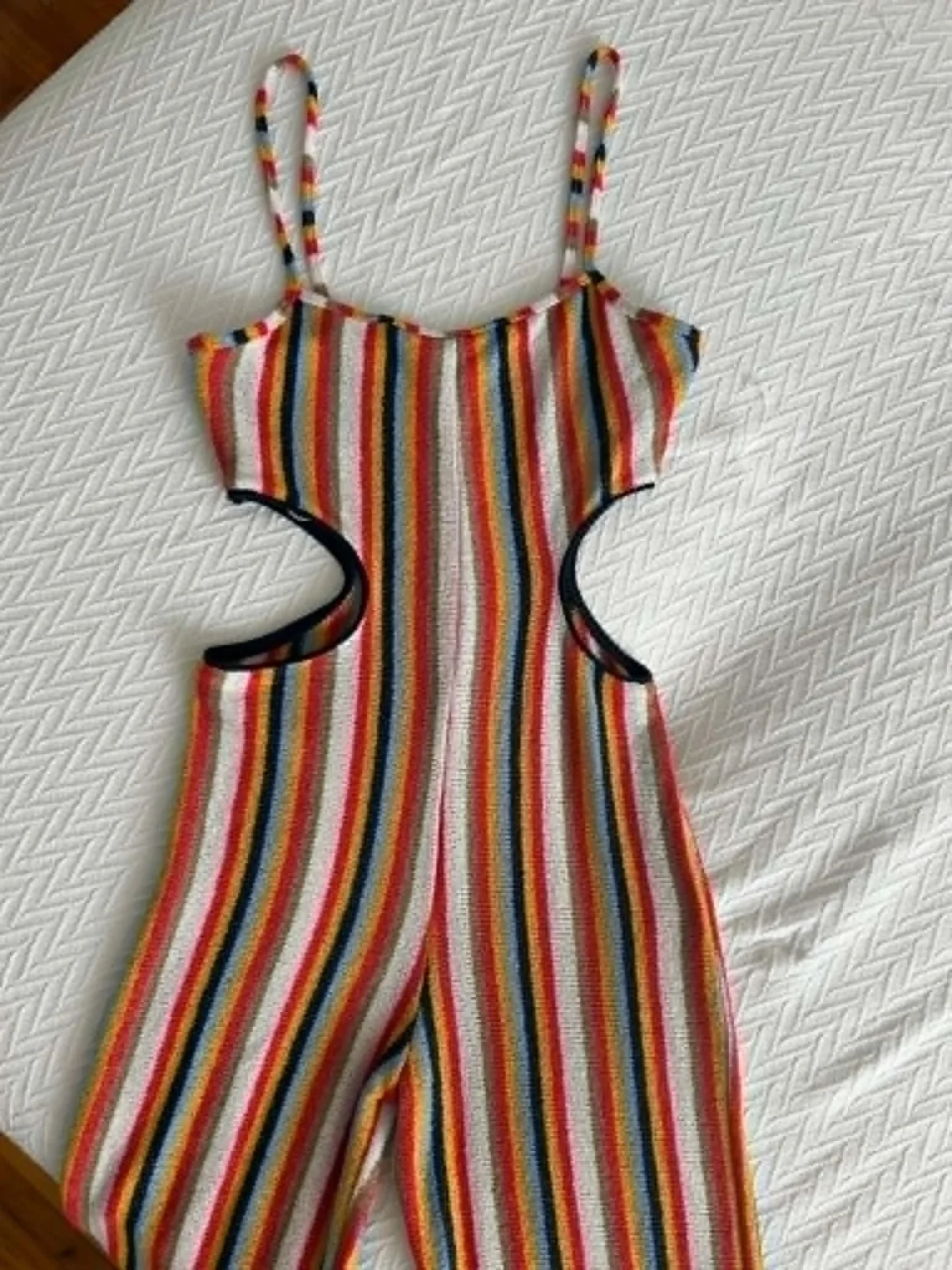 Image for Combinaison découpée en tissu éponge (terry) rayé Zara