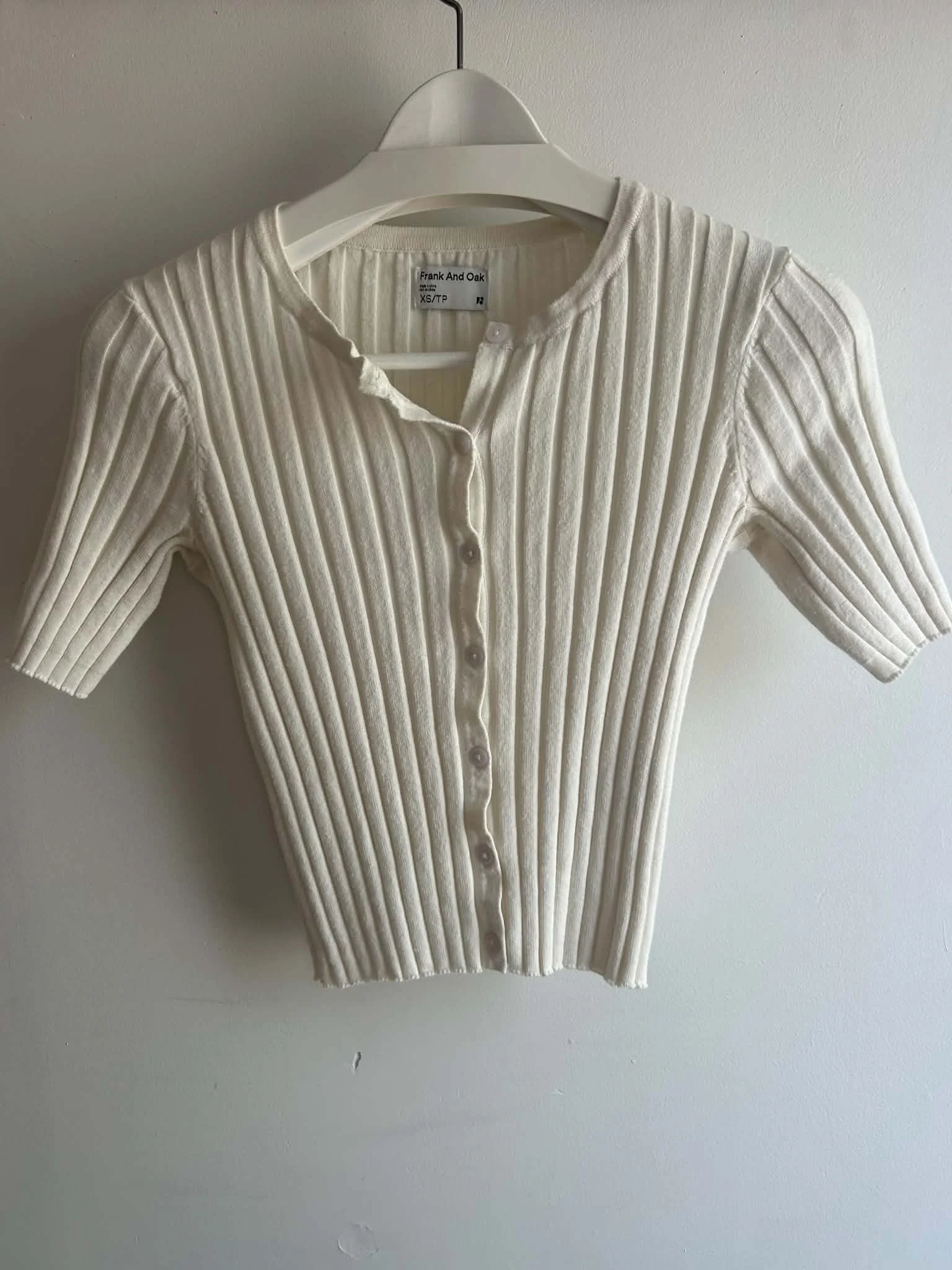 Cardigan court à manches courtes et mailles côtelées - Blanc cassé Frank and Oak seconde main
