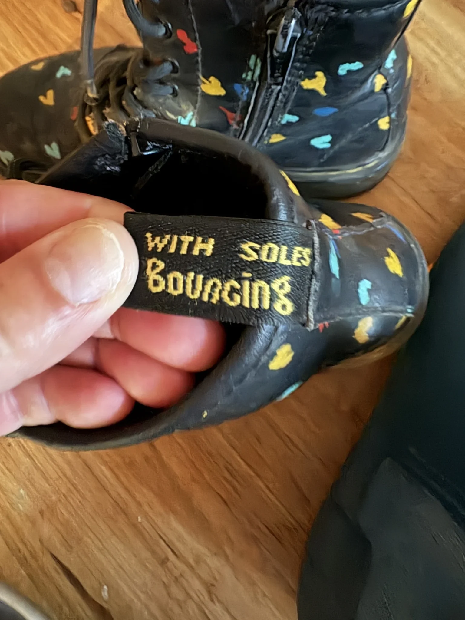 Image for Dr. Martens 1460 Wild heart Enfant -  Édition limitée avec zip
