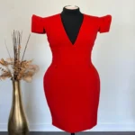 Featured thumbnail for Robe Audacieuse Écarlate au Décolleté Plongeant
