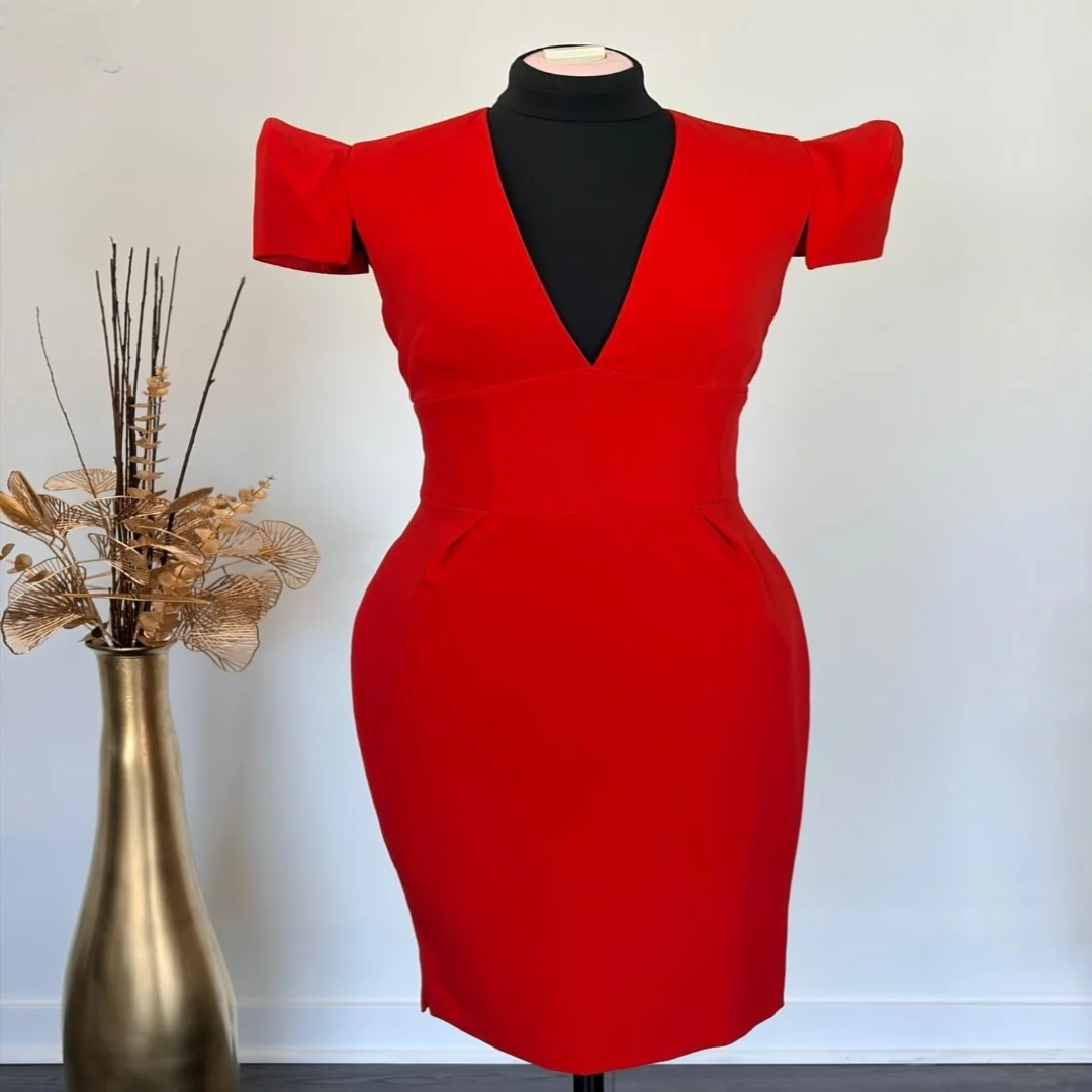 Robe Audacieuse Écarlate au Décolleté Plongeant *Autre seconde main