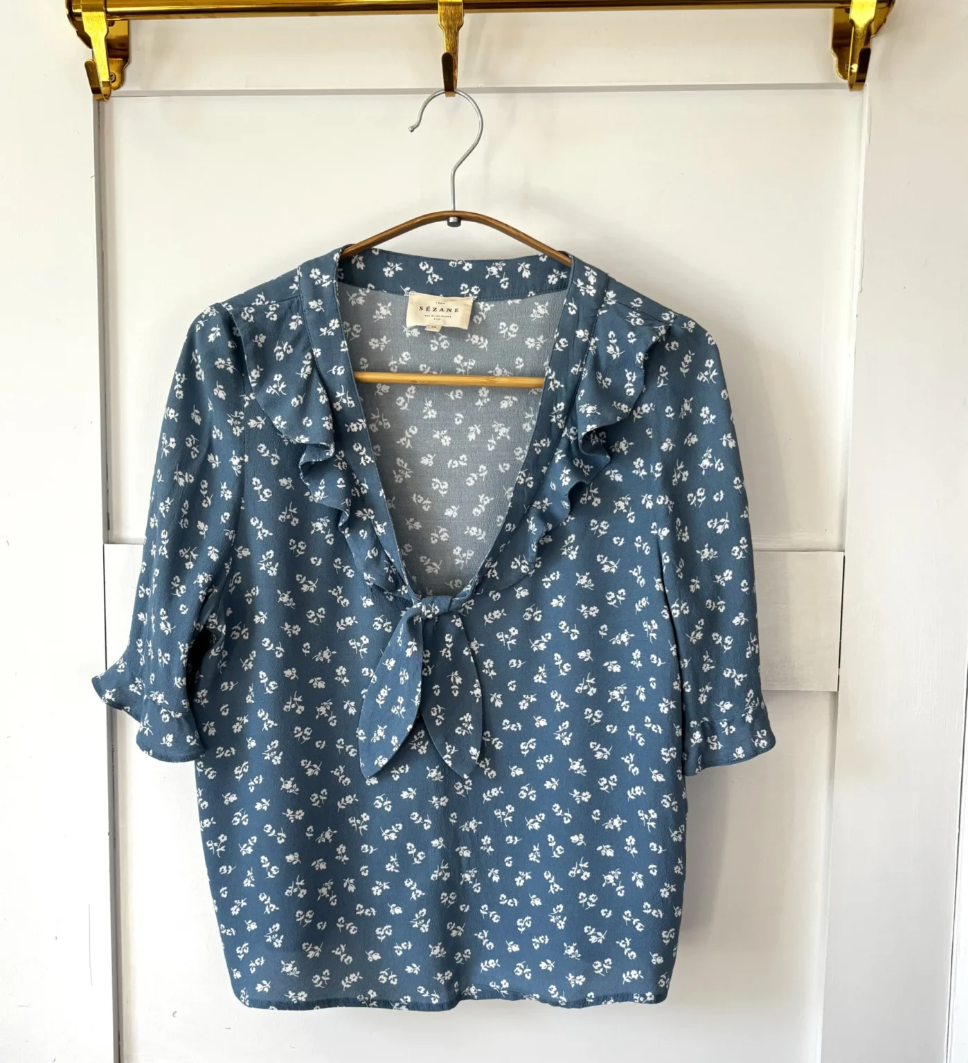 Featured image for ♥️Blouse modèle pomme SÉZANE