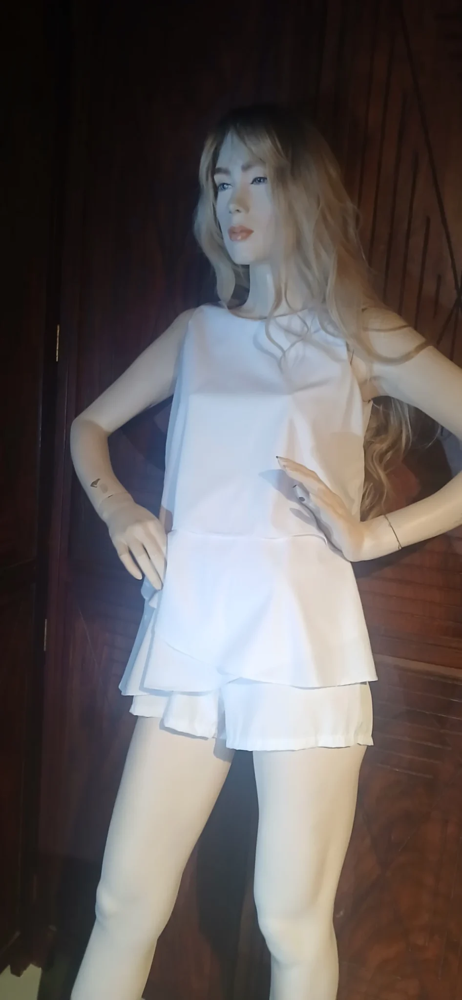 Image for One-piece outfit: white culottes skirt