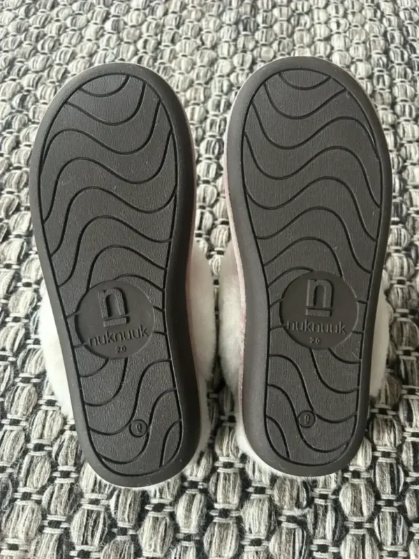 Image for NUKNUUK slippers