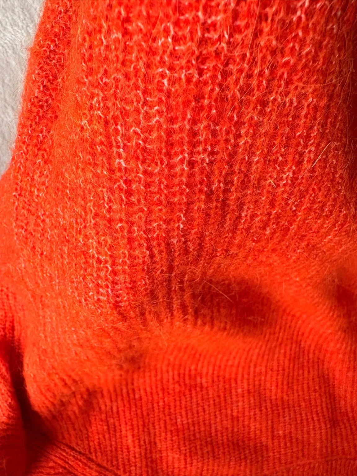 Image for Pull rouge Monoprix, jamais porté