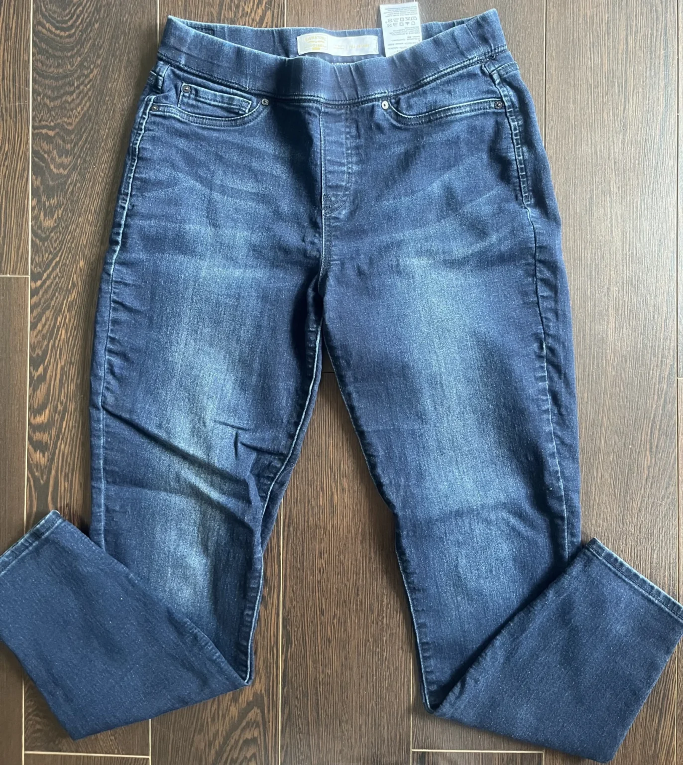 Featured image for Blue stretch skinny Levi’s jeans