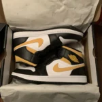 Thumbnail for Air Jordan 1 Mid