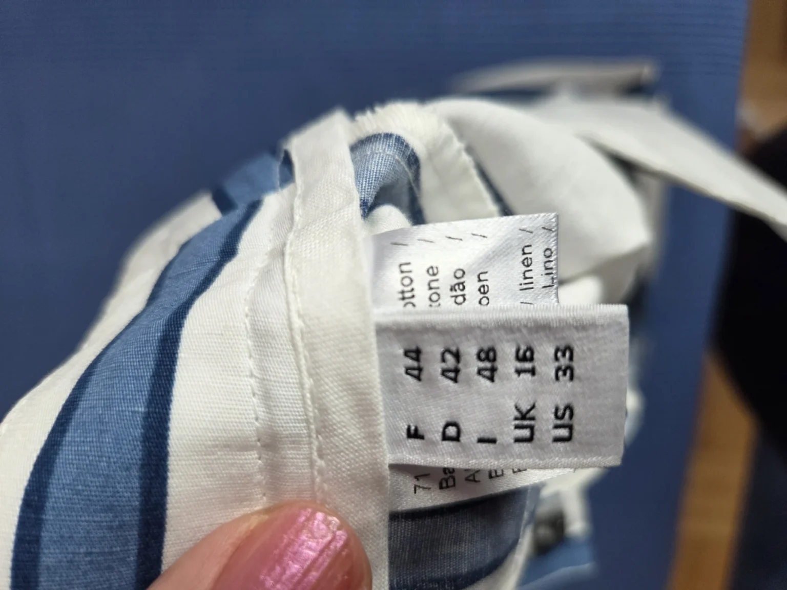 Image for Lacoste shorts with blue stripes