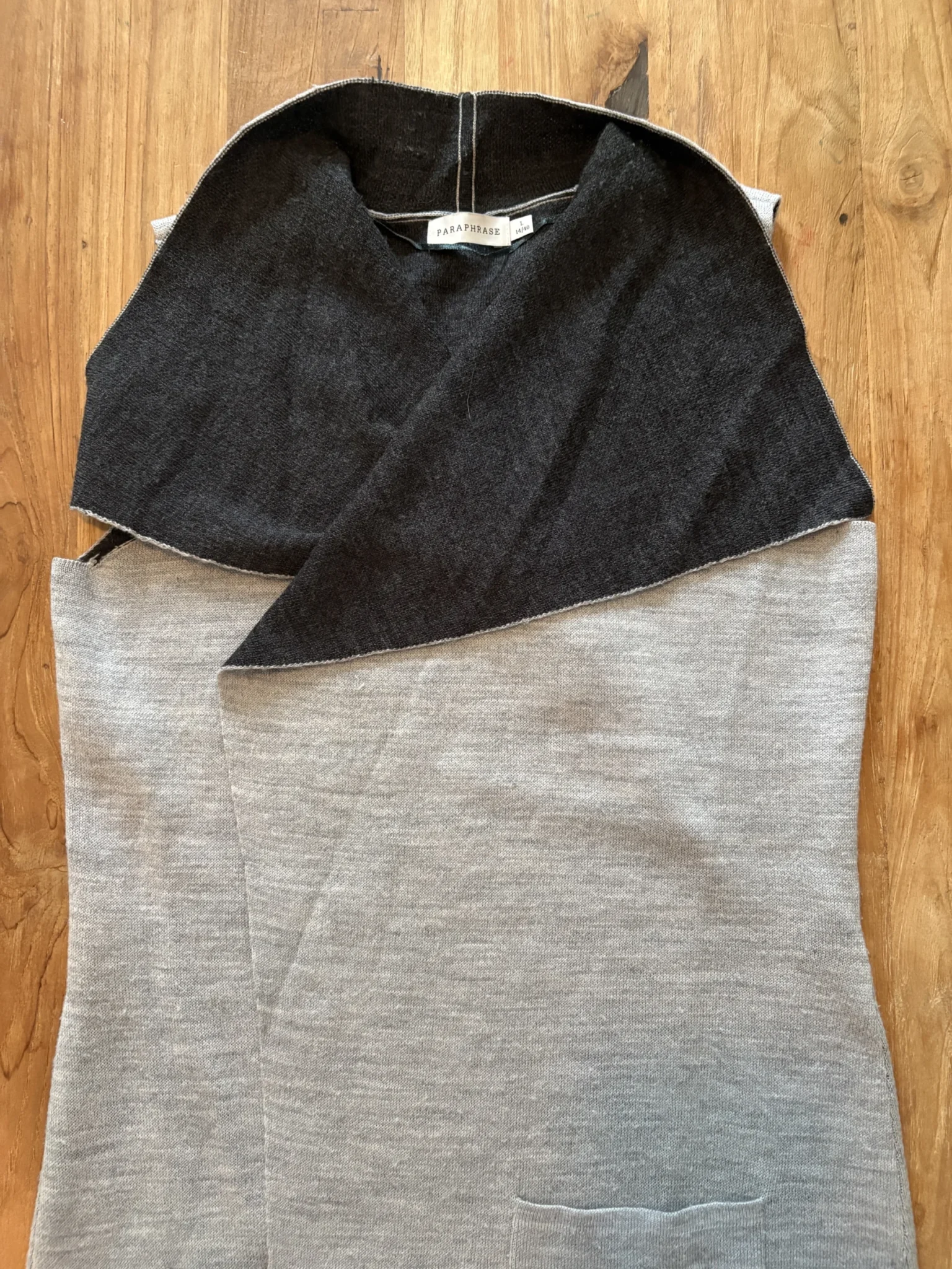 Image for Paraphrase long sleeveless jacket – grey and black – Size L / 14–40